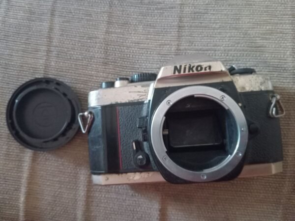 Bodi Kamera Analg Nikon Fm10 Bekas. - Gambar 3