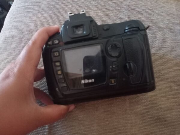 Bodi Kamera DSLR Nikon D70s Bekas - Gambar 6