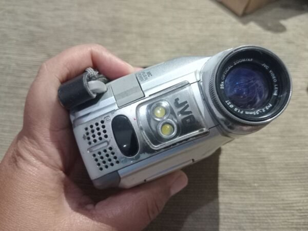 kamera video handycam Merk JVC tipe GR-D246E Bekas. - Gambar 6