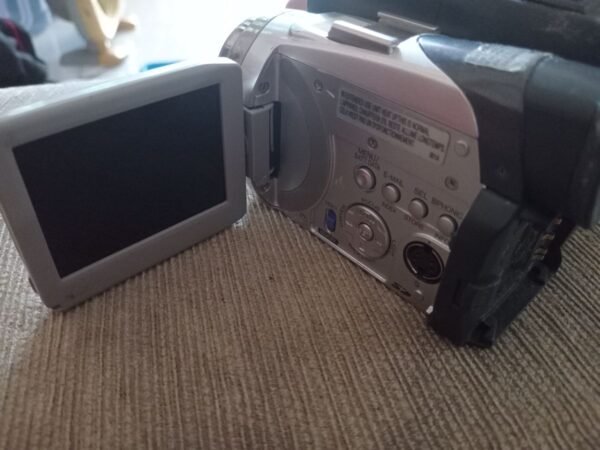 Kamera Video Handycam JVC tipe GR-Df570E Bekas. - Gambar 4