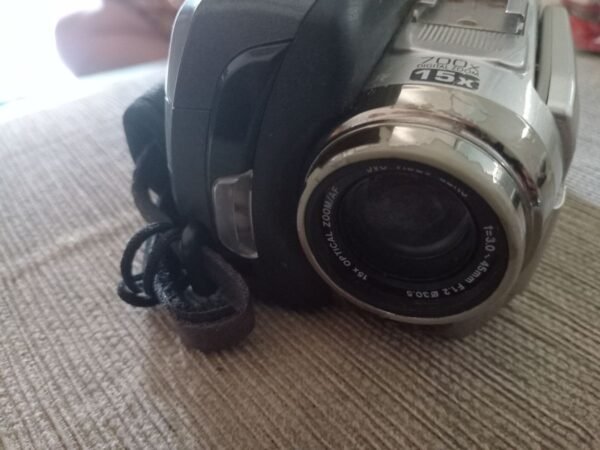 Kamera Video Handycam JVC tipe GR-Df570E Bekas. - Gambar 5
