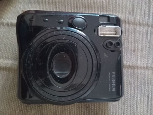 Kamera Polaroid Fuji instax Mini 50s Bekas.