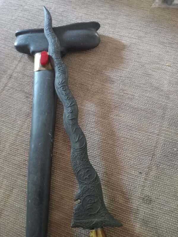Keris Arjuna Berukuran 40 cm Peninggalan mbah kuno Antik Bekas. - Gambar 6