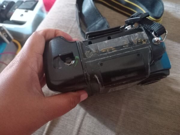 Bodi kamera DSLR Nikon D1H Bekas. - Gambar 7