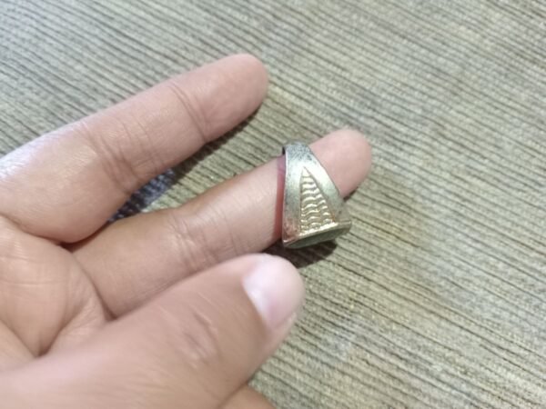 Cincin Akik mini Hitam bermodelan Antik - Gambar 3