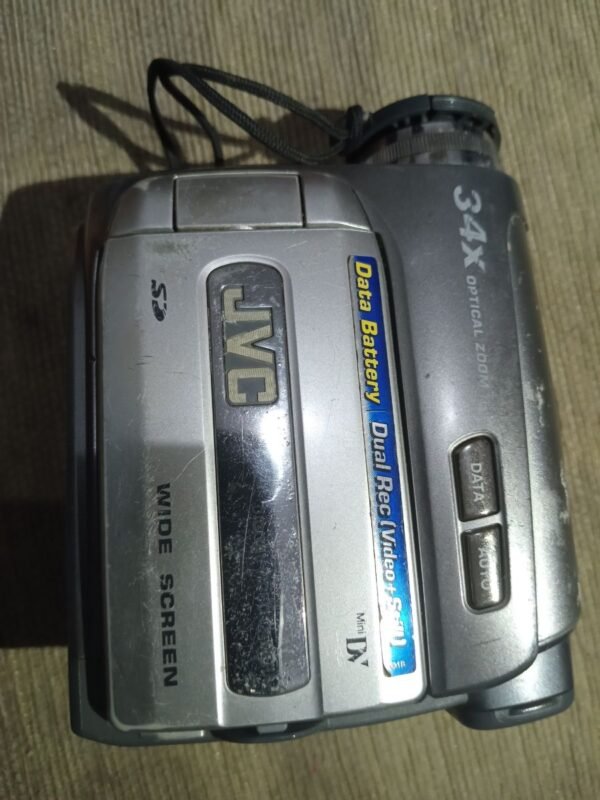 Kamera video Handycam JVC tipe GR-d770AG Bekas.