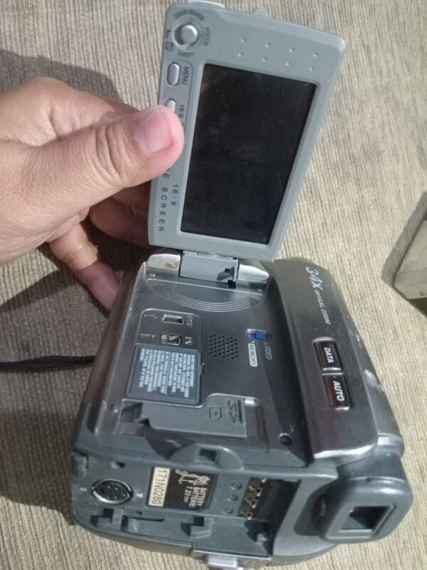 Kamera video Handycam JVC tipe GR-d770AG Bekas. - Gambar 8