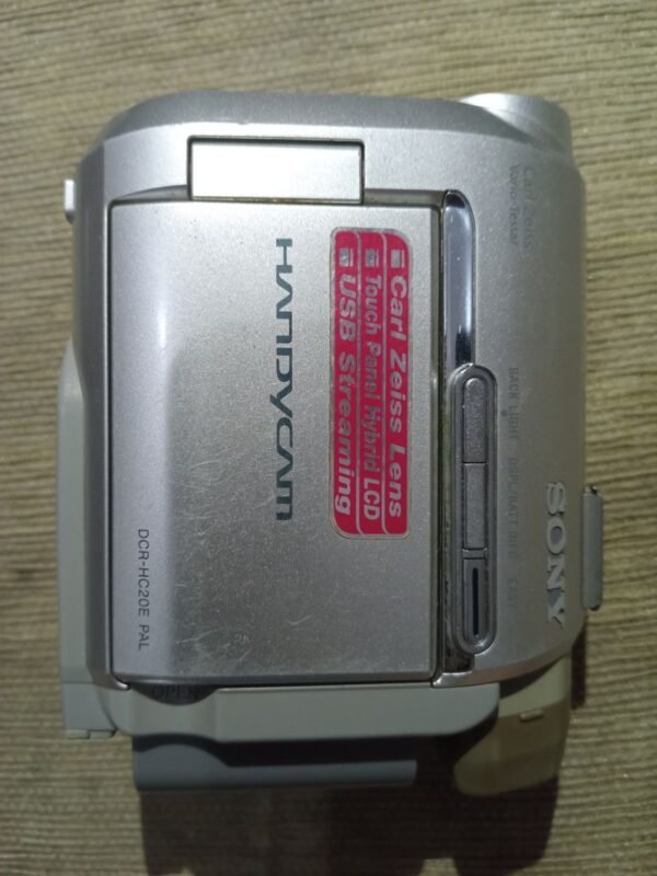 Kamera Video Handycam Merk Sony Tipe DCR-HC20E Bekas.