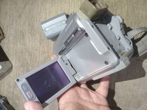 Kamera Video Handycam Merk Sony Tipe DCR-HC20E Bekas. - Gambar 9