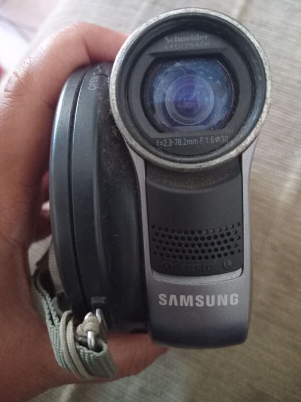 Kamera Video Handycam Merk Samsung Bekas - Gambar 8