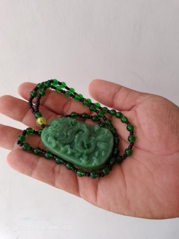 Koleksi Kalung Giok Bekas