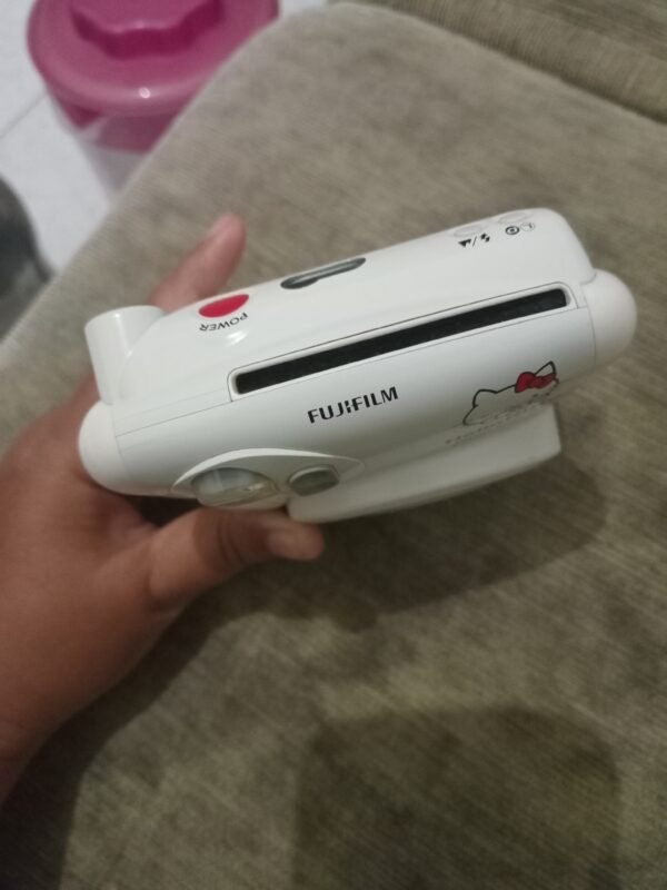 Kamera Polaroid Fuji Instax Mini 25s Pink Putih Bekas. - Gambar 11