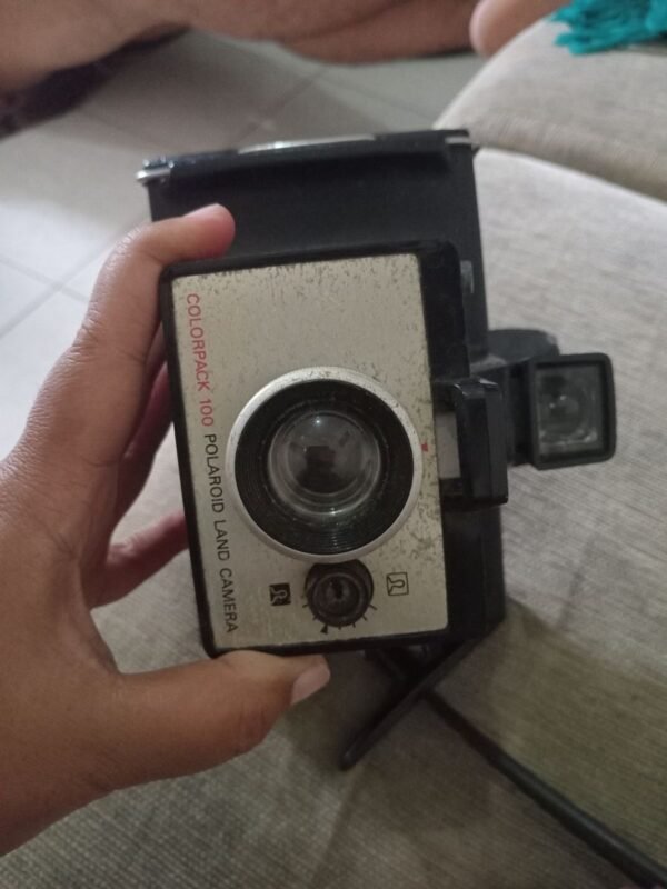 Kamera Polaroid colorpack 100 Bekas.