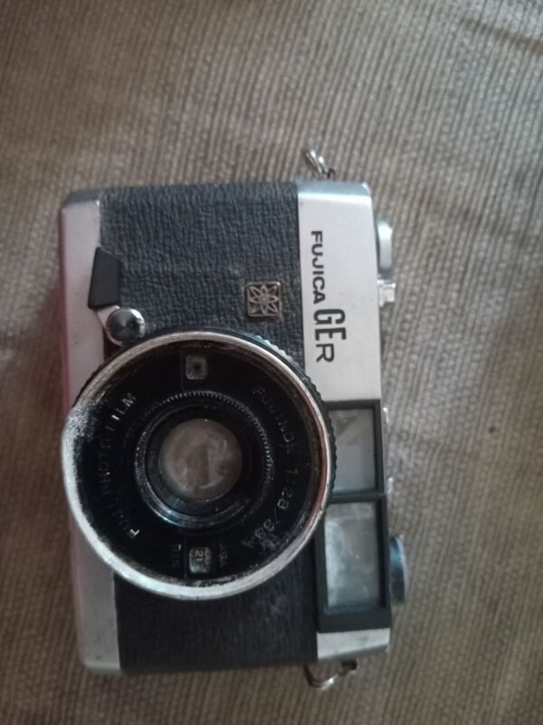 Kamera analog Film Fujica GeR Bekas.