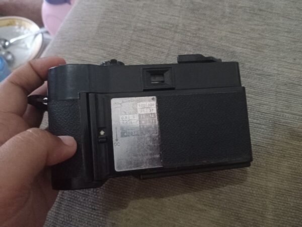 Kamera Analog Film Modern Flash 350s Bekas - Gambar 6