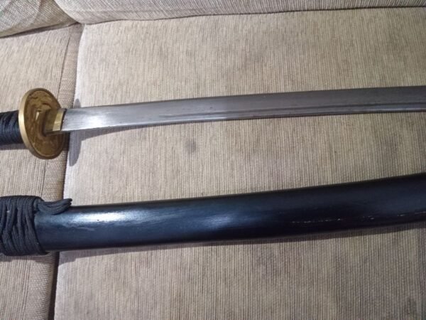 Pedang Kathana Merah Hitam Bekas Peninggalan mbah kuno Antik.