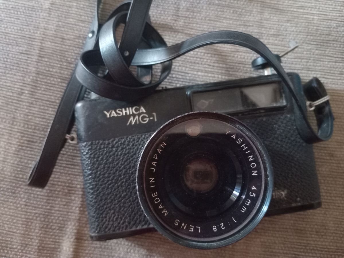 Kamera Analog Film Yashica MG-1 Bekas.
