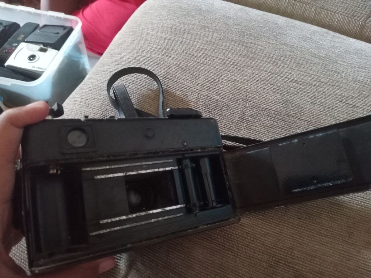 Kamera Analog Film Yashica MG-1 Bekas. - Gambar 9